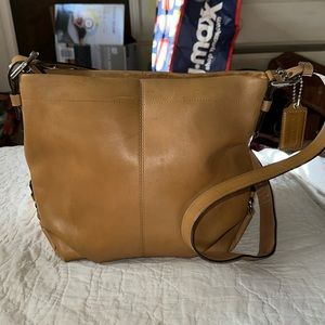 Coach Duffle Camel Leather Crossbody/Shoulder Bag Convertible F15064 (AA5)